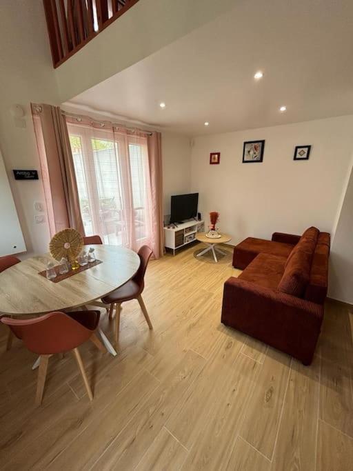 Charmante Maison Bord De Marne Maisons-Alfort Exteriér fotografie